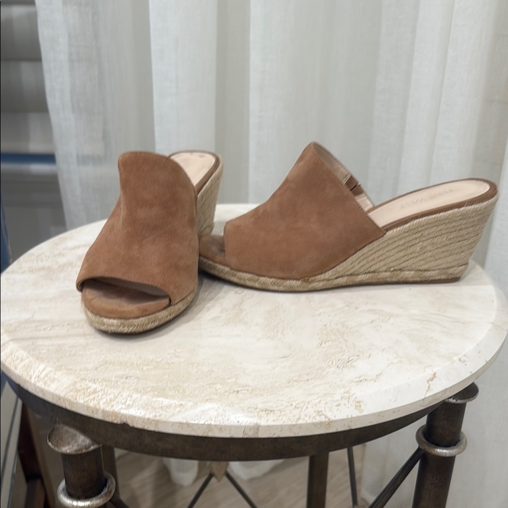Nine West suede espadrilles